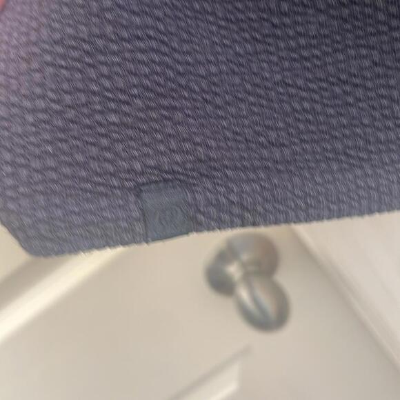 Lululemon - Classic Waffle Turtle Neck Long Sleeve Sweatshirt - Black 6 - Picture 8 of 11